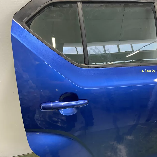 Porta posteriore destra