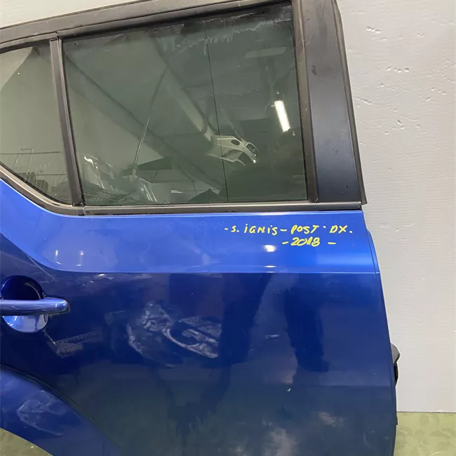 Porta posteriore destra