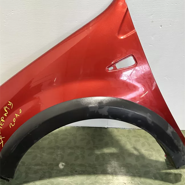 Parafango anteriore sinistro