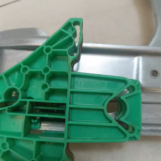 Alzacristallo porta posteriore sinistro