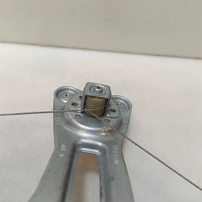 Alzacristallo porta posteriore sinistro