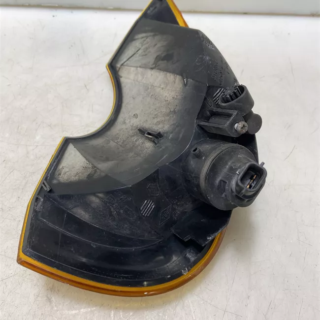 Fanalino anteriore destro Arancione