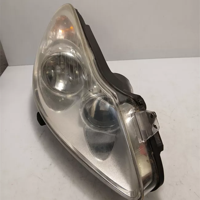 Proiettore destro Cromo