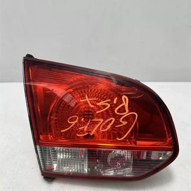 Fanale posteriore parte interno sinistro HELLA