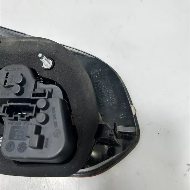 Fanale posteriore parte interno destro HELLA