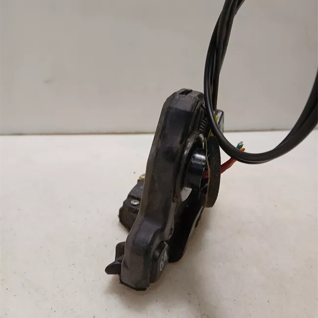 Serratura porta anteriore sinistra