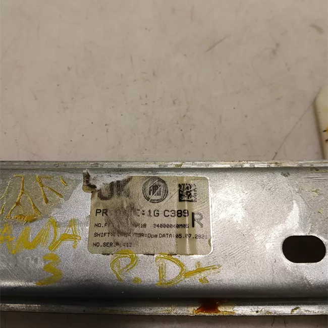 Alzacristallo porta posteriore destro