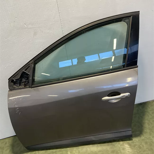 Porta anteriore sinistra