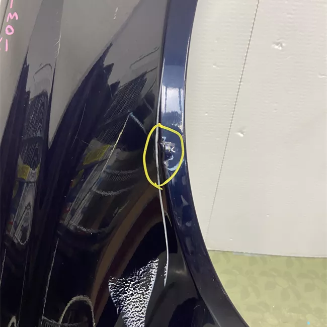 Parafango anteriore destro