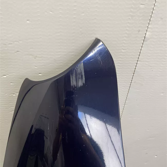 Parafango anteriore destro