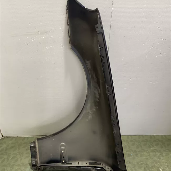 Parafango anteriore destro