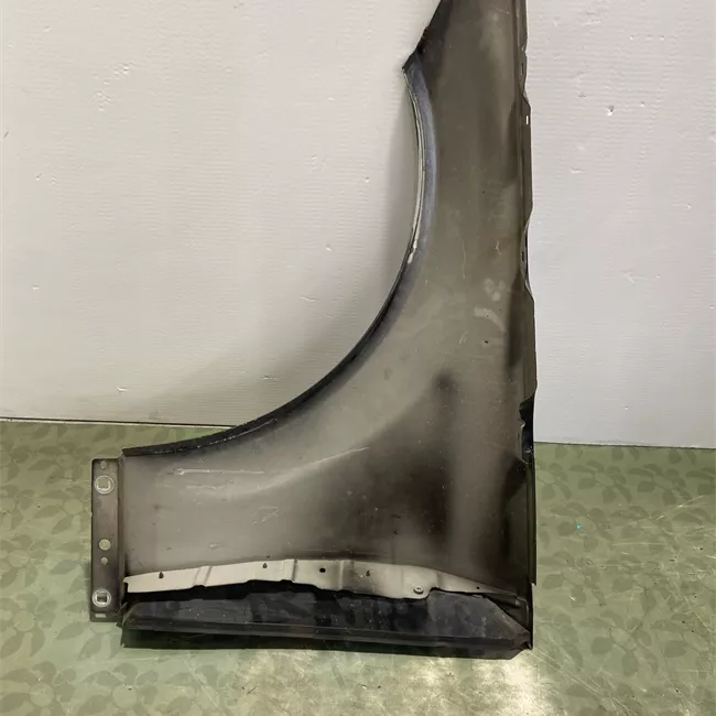 Parafango anteriore destro