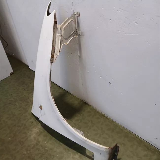 Parafango anteriore destro