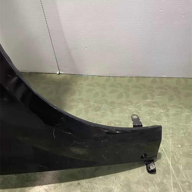 Parafango anteriore destro