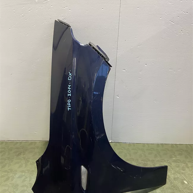 Parafango anteriore destro