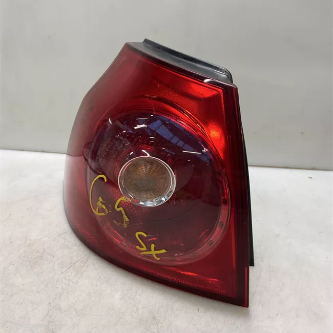 Fanale posteriore parte esterno sinistro