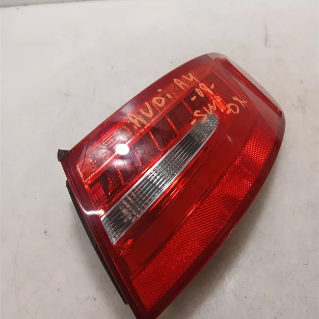 Fanale posteriore parte esterno destro con led