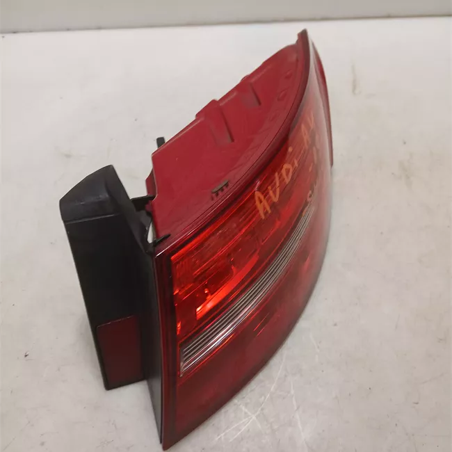 Fanale posteriore parte esterno destro con led