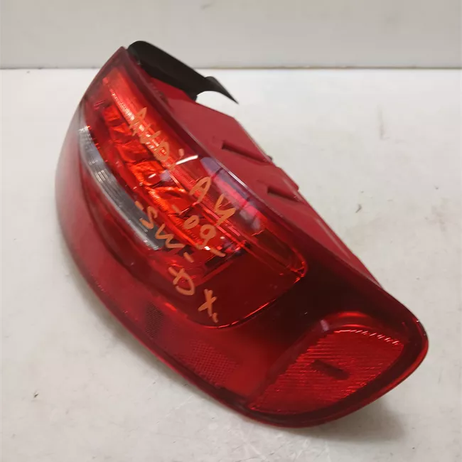 Fanale posteriore parte esterno destro con led