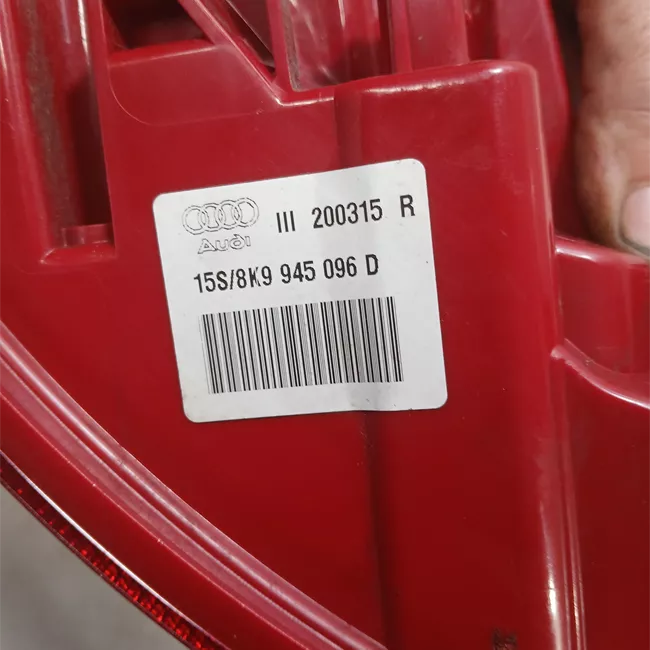 Fanale posteriore parte esterno destro con led