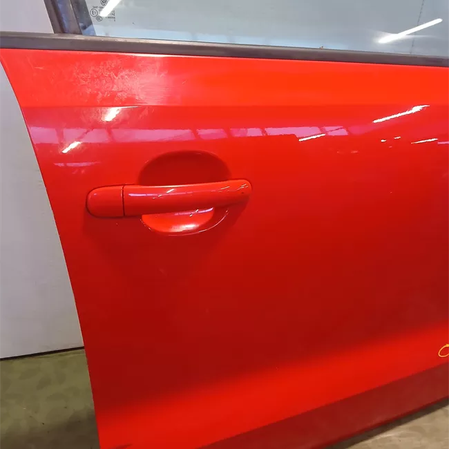 Porta anteriore sinistra