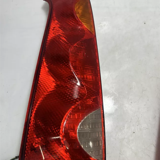 Fanale posteriore parte inferiore sinistro