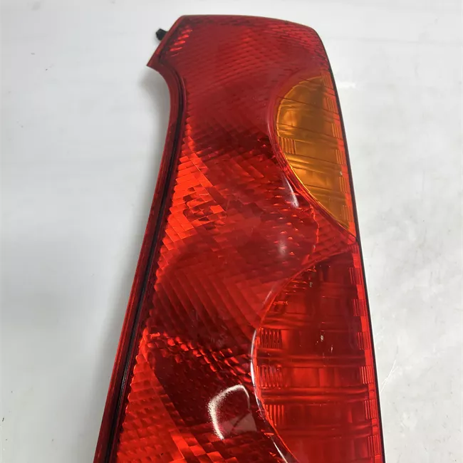 Fanale posteriore parte inferiore sinistro