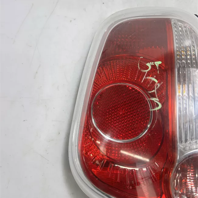 Fanale posteriore sinistro