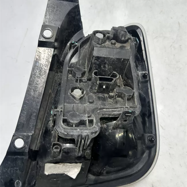 Fanale posteriore sinistro