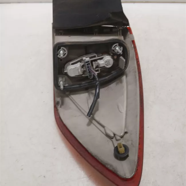 Fanale posteriore parte esterno sinistro