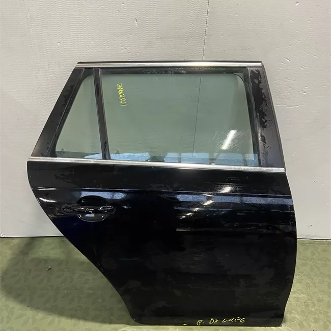 Porta posteriore destra