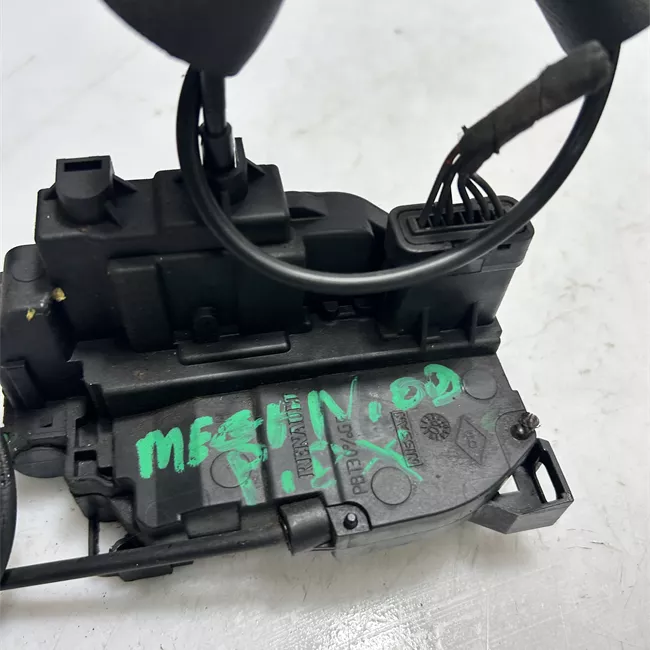 Serratura porta posteriore destra con bloccaggio elettromagnetico