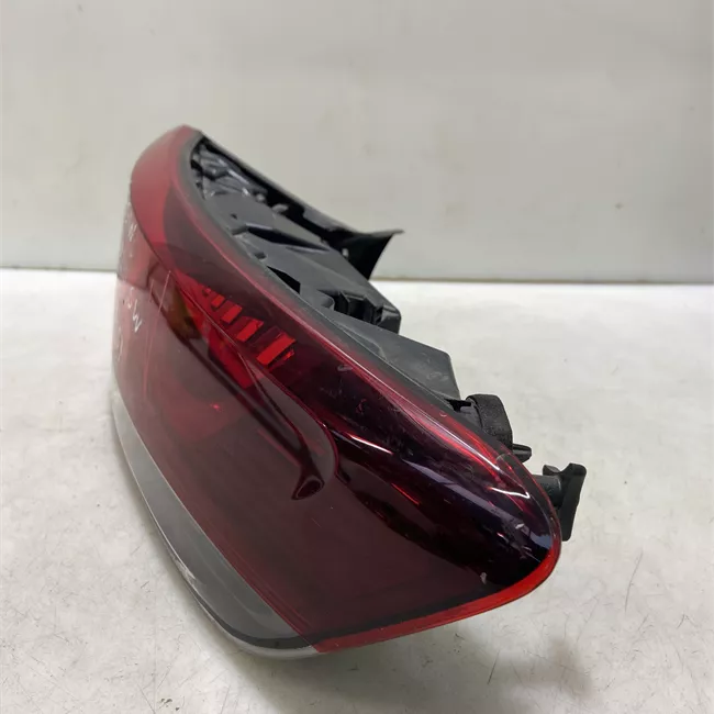 Fanale posteriore parte esterno destro