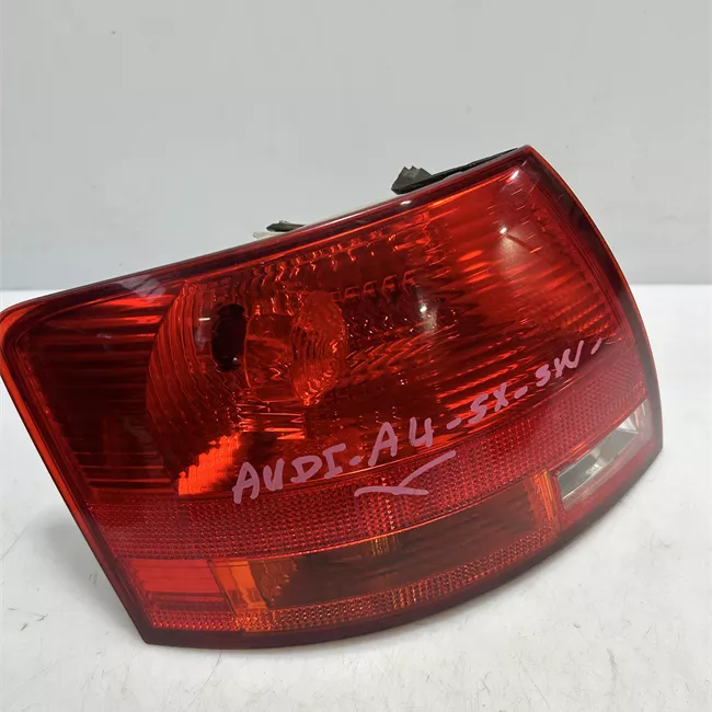 Fanale posteriore parte esterno sinistro