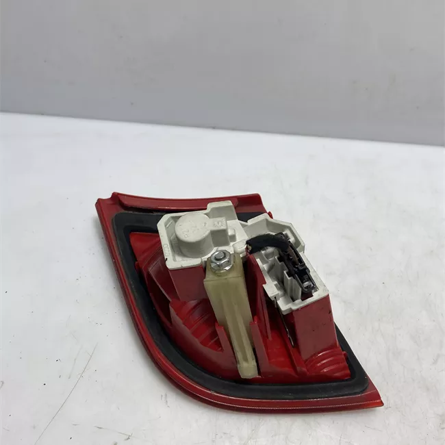 Fanale posteriore parte interno sinistro