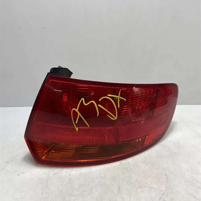 Fanale posteriore parte esterno destro