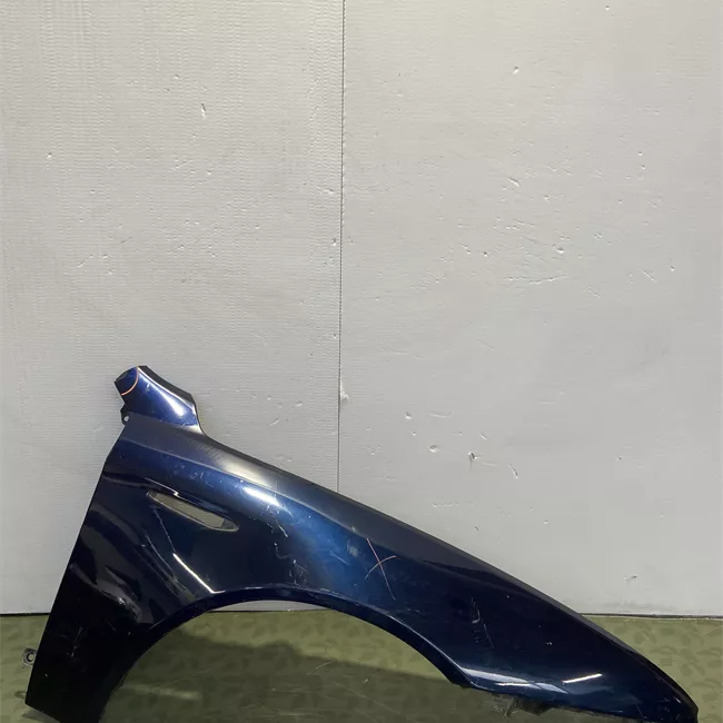 Parafango anteriore destro SUP