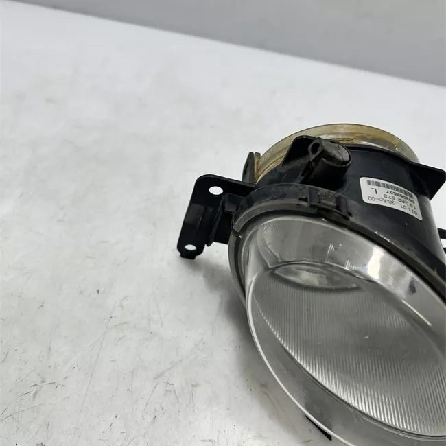 Proiettore fendinebbia sinistro