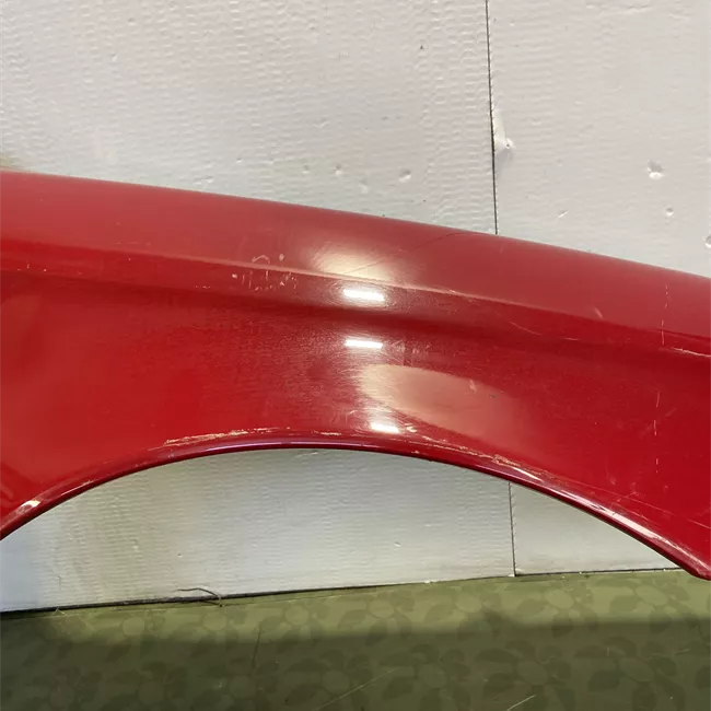 Parafango anteriore destro