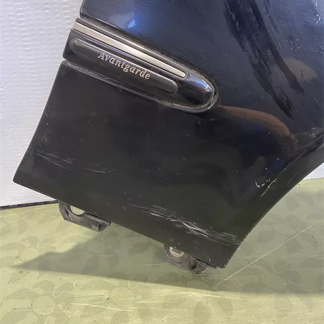 Parafango anteriore destro