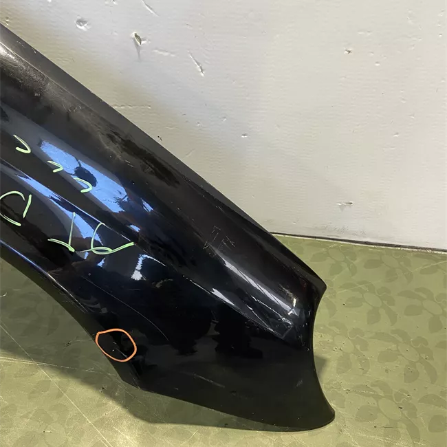 Parafango anteriore destro