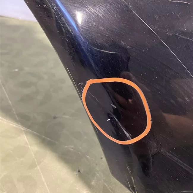 Parafango anteriore destro