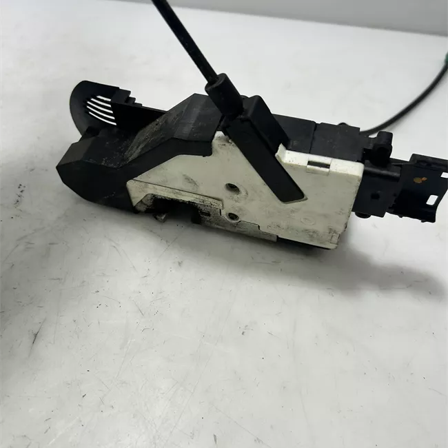 Serratura porta anteriore sinistra