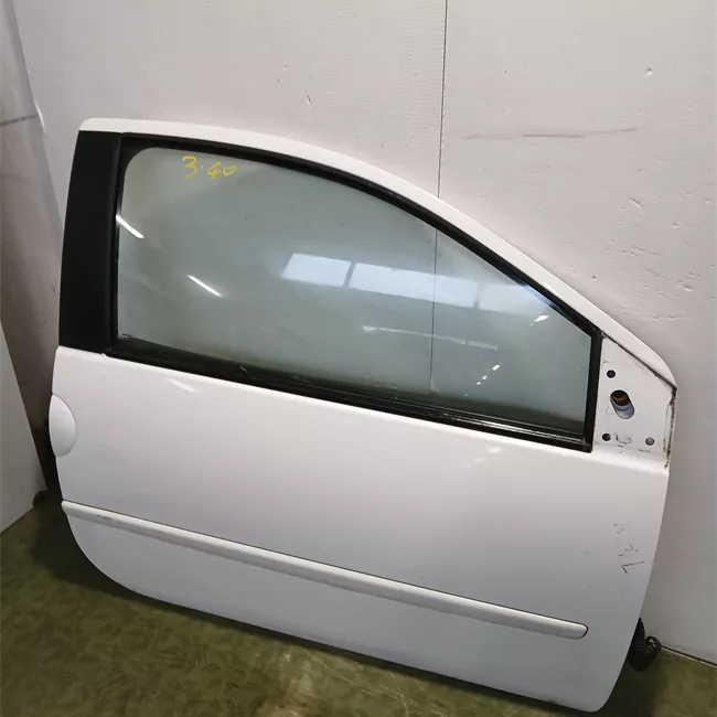 Porta anteriore destra