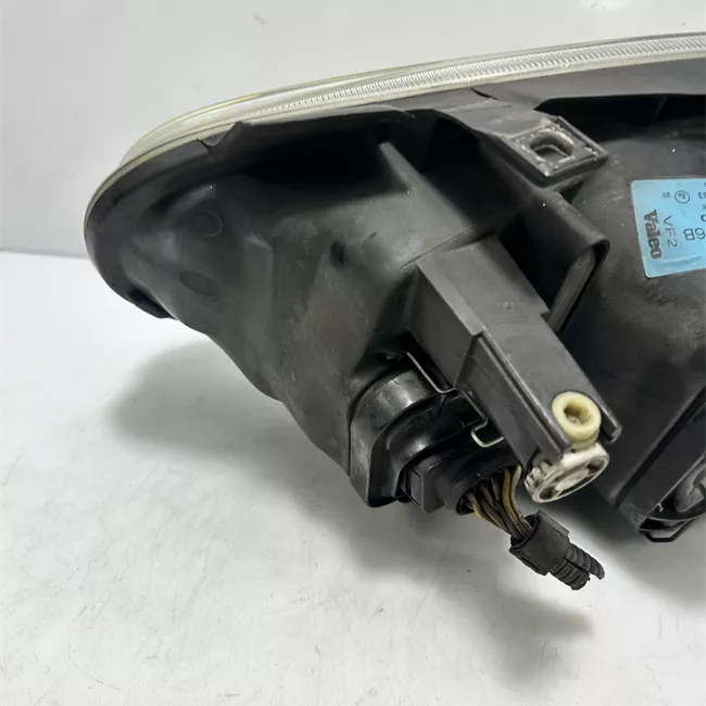 Proiettore destro con fendinebbia