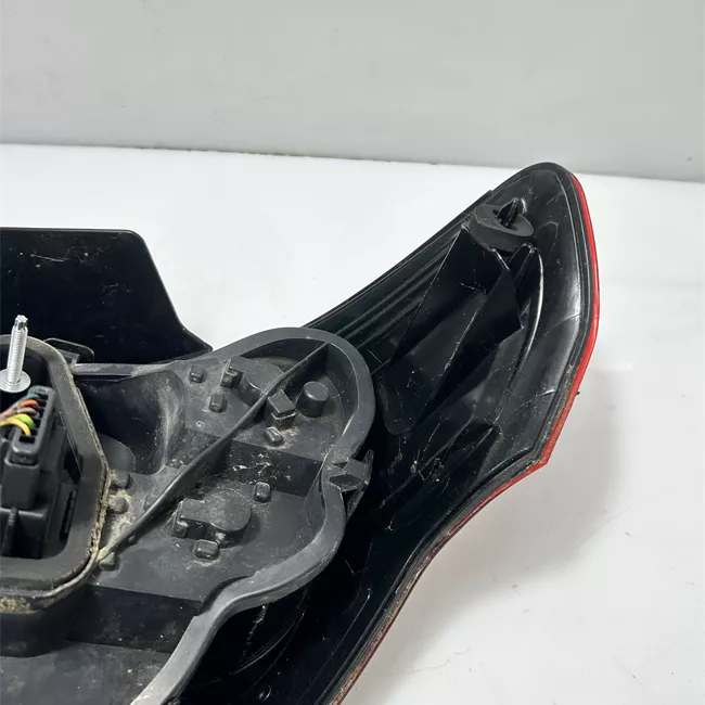 Fanale posteriore sinistro