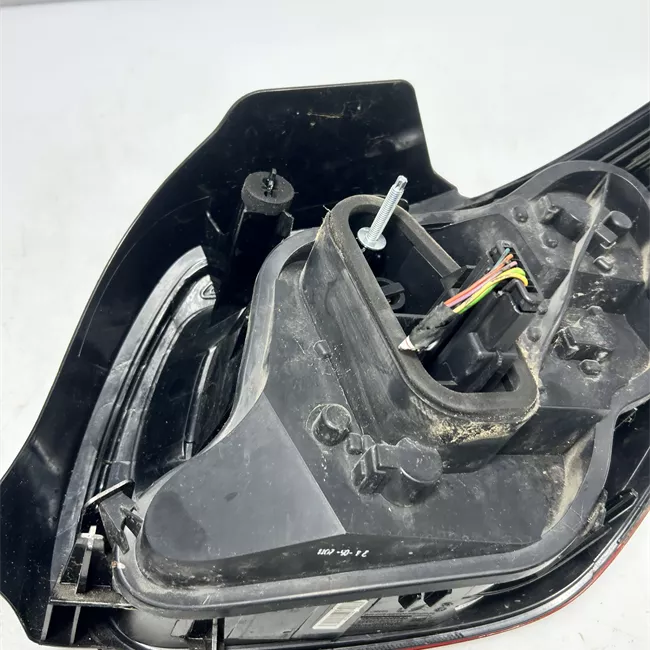 Fanale posteriore sinistro