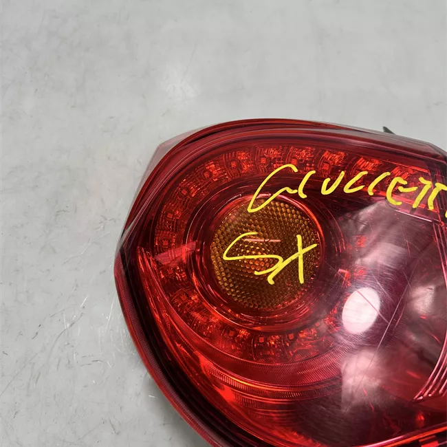 Fanale posteriore parte esterno sinistro