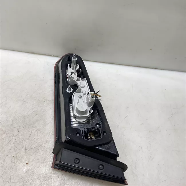 Fanale posteriore parte interno sinistro