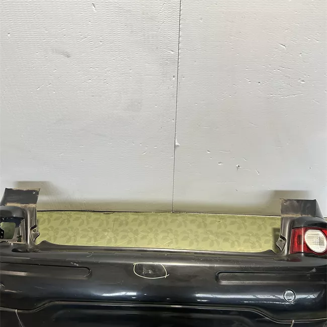 Paraurti posteriore centrale superiore primer